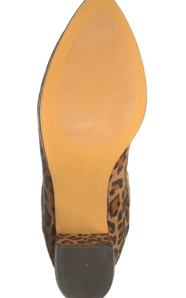 CHASE & CHLOE ISELLA POINTED TOE BOOTS - Picture 4 of 5